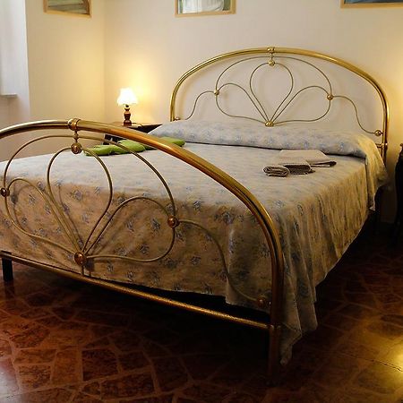 Cisanello Guesthouse ปิซา ภายนอก รูปภาพ